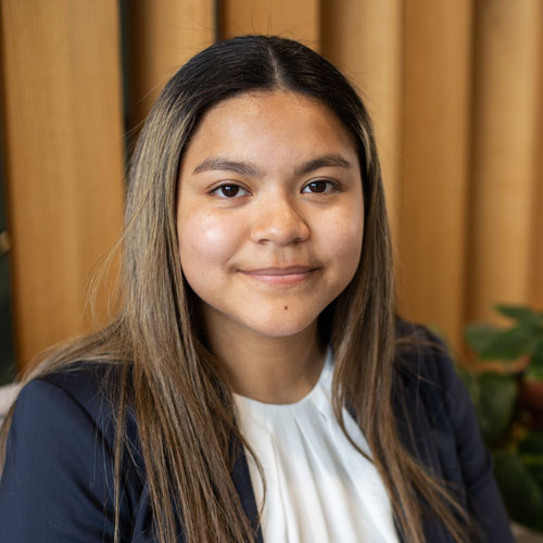 Brenda Linares undergrad student